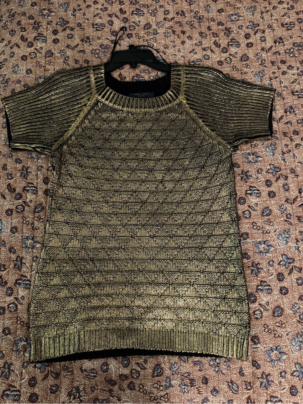 Romeo & Juliet Couture Metallic Gold Short-Sleeve Knit Top